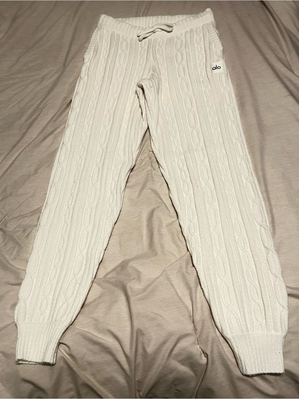 ALO Yoga Cream Cable Knit Joggers
